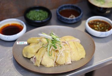 西湖站 | 天菜溫泉雞像泡溫泉出來的雞肉 軟香滑口  老闆們都是天菜級的型男主廚