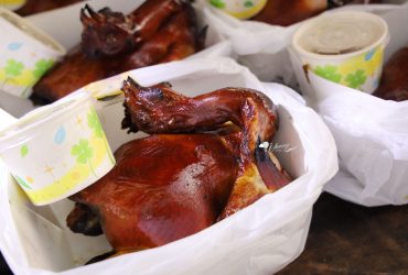 大仁哥蔗香脆皮桶仔雞 搶破頭都想搶到的知名烤雞