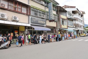 南投美食 | 大城黑糖饅頭 埔里比臉大饅頭  開店一小時完售