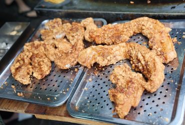 府中站 | 一週只賣兩天 1.5小時完售 黃石市場紅燒肉 雞捲 只賣兩樣東西