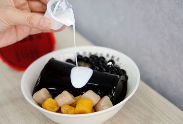 萬華林建發仙草冰 八德店 | 超巨仙草凍 搭配芋圓及珍珠 超霸氣甜品