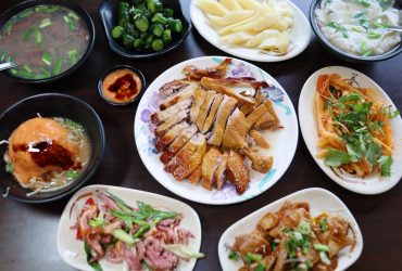 羅東美食 | 鴨肉送站前店 必點布丁乾麵及好吃鴨肉 豐富多元小菜