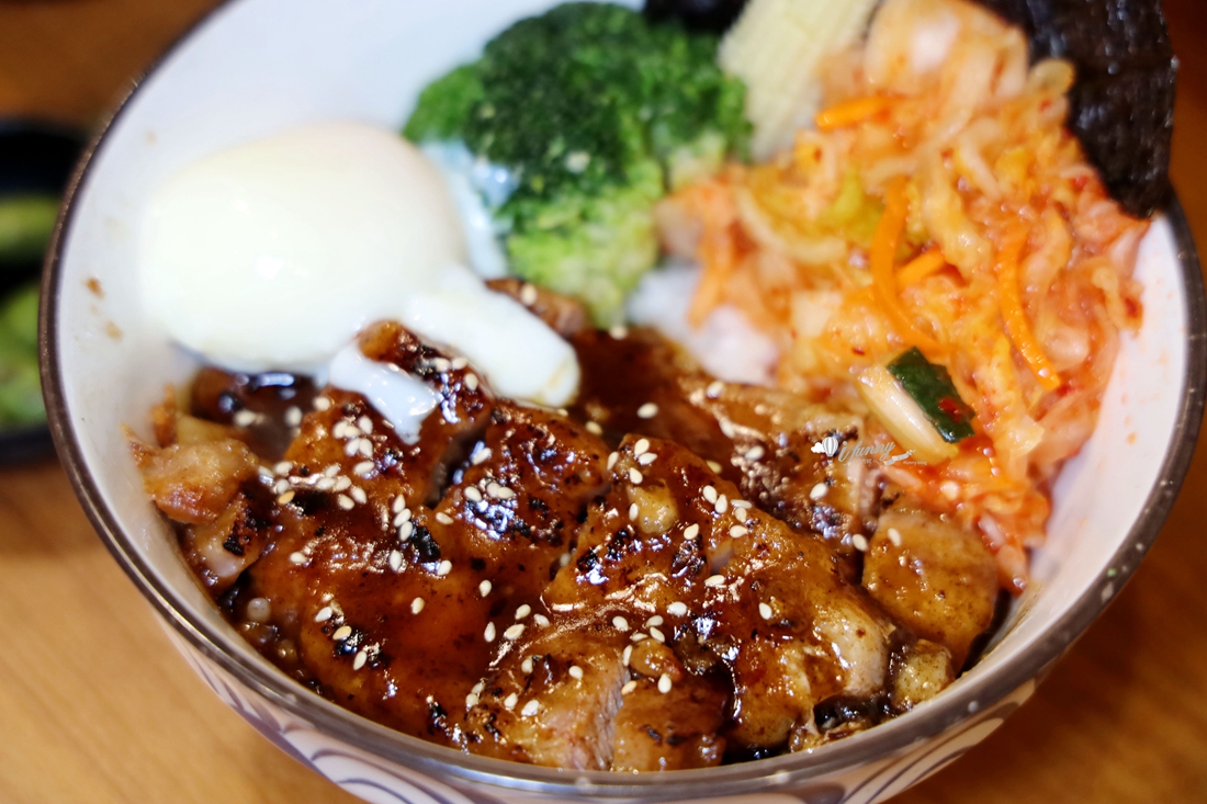 士林站 | 勝魂丼飯專門店（丼飯.咖喱） 白飯湯品小菜免費續 飲料喝到飽！台北cp值超高丼飯咖哩飯 - ifunny