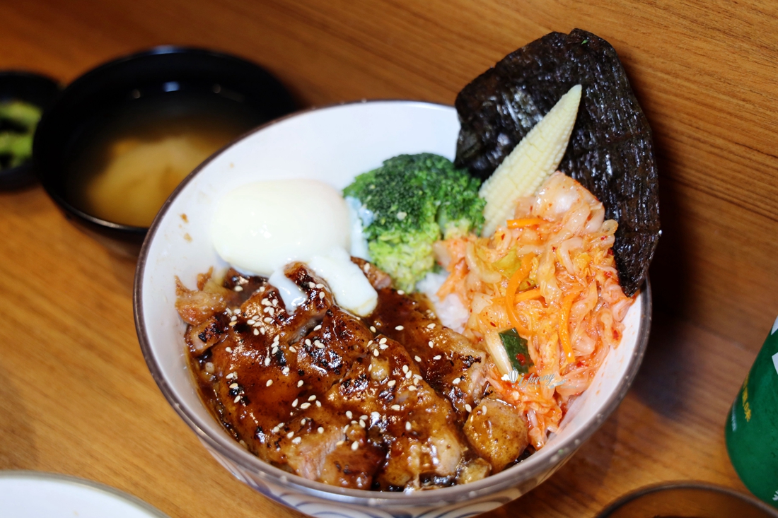 士林站 | 勝魂丼飯專門店（丼飯.咖喱） 白飯湯品小菜免費續 飲料喝到飽！台北cp值超高丼飯咖哩飯 - ifunny