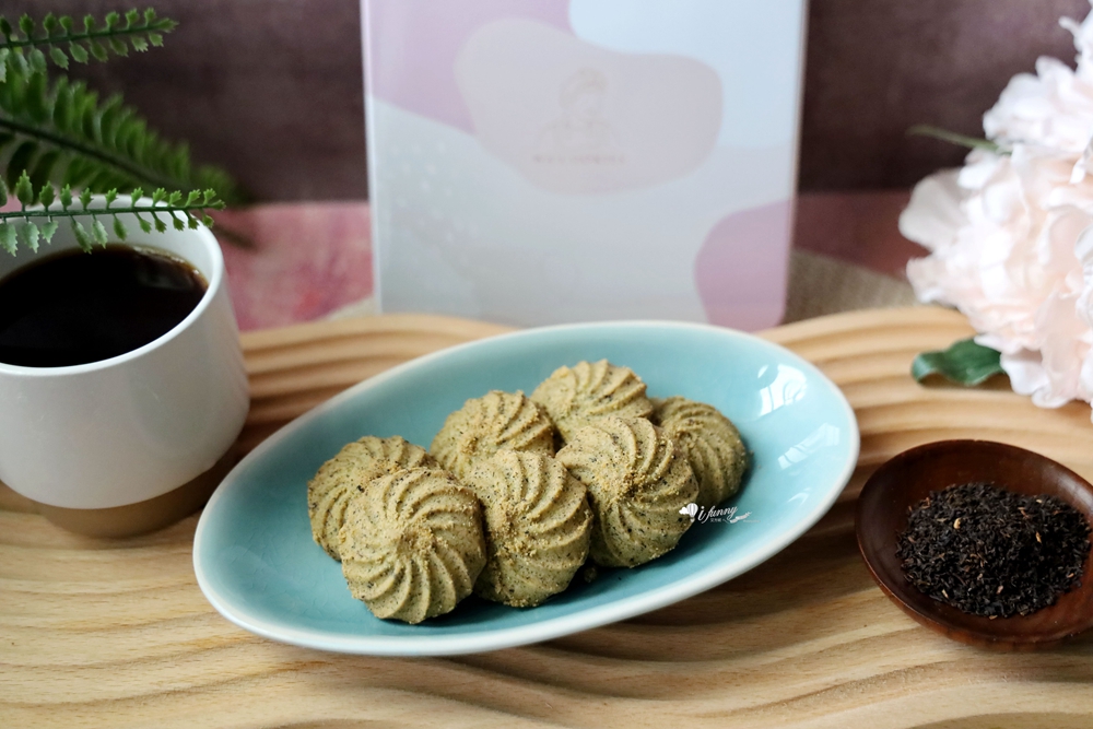 WA!COOKIES 實踐好吃的各種可能 𝟐𝟎𝟐𝟒 中秋限定【月見時好禮盒】招牌熱銷轉圈圈曲奇禮盒 - ifunny