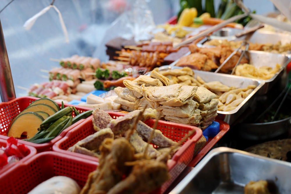 魚池美食 | 麗鳳(品麗)鹽酥雞 超夯排隊名店 免費加蒜、洋蔥、蔥花辣椒、醃漬蘿蔔及黃瓜 - ifunny