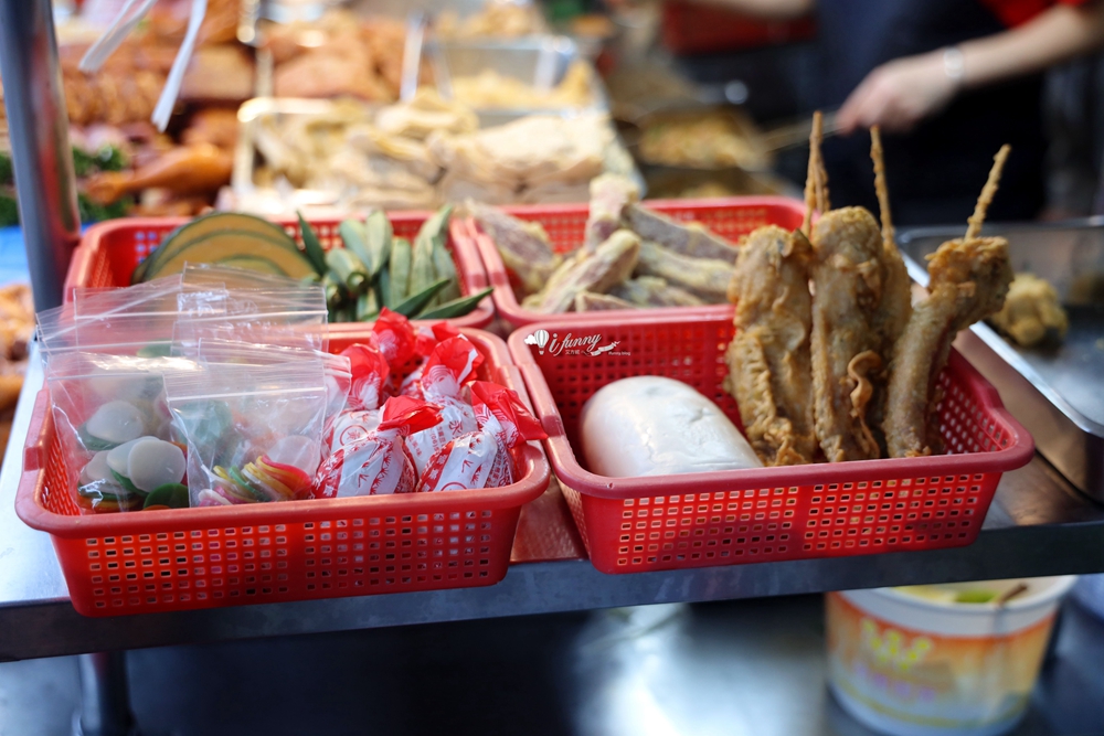 魚池美食 | 麗鳳(品麗)鹽酥雞 超夯排隊名店 免費加蒜、洋蔥、蔥花辣椒、醃漬蘿蔔及黃瓜 - ifunny