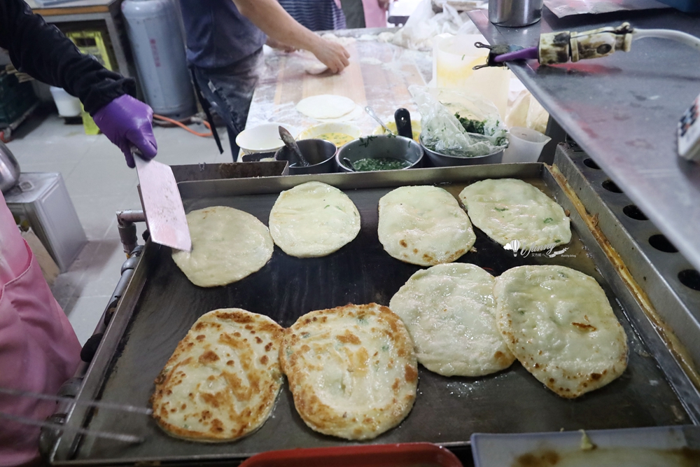 新店美食 | 旭達豆漿 當地最強手工蛋餅 現點現橄現煎的酥脆蛋餅 - ifunny