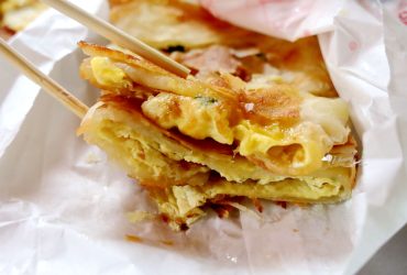 新店美食 | 旭達豆漿 當地最強手工蛋餅 現點現橄現煎的酥脆蛋餅