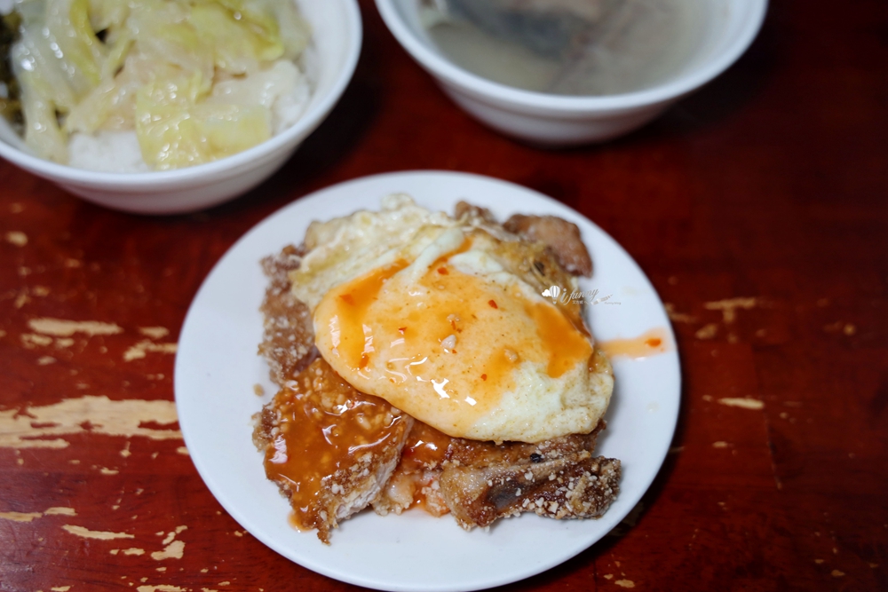 基隆美食 | 天天鮮排骨飯~IG正紅美食/蝦仁排骨堆高高/雞腿魚排好澎湃/食尚玩家推薦 - ifunny