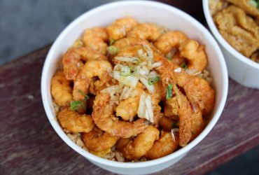 南投草屯美食 | 米香哥蝦仁飯 浮誇爆量蝦仁飯 手剝蝦加炒飯 醬香四溢好好吃