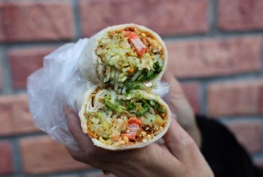 南機場美食 | 吾旺再季(原松青潤餅) 加了素排骨酥的潤餅 夜市中的米其林必比登