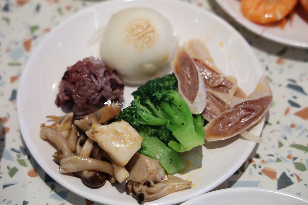 亞東醫院站 | 我家牛排板橋遠科店 全台最大間 牛排加上百道料理吃到飽 訂位資訊 - ifunny 亞東醫院站 | 我家牛排板橋遠科店 全台最大間 牛排加上百道料理吃到飽 訂位資訊 - ifunny