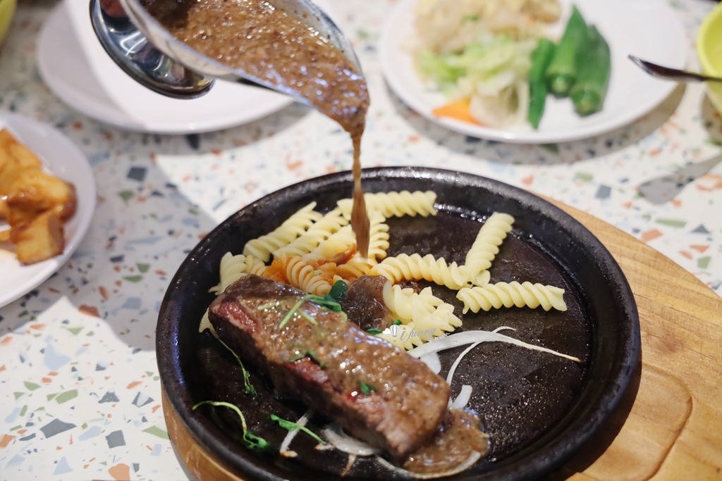 亞東醫院站 | 我家牛排板橋遠科店 全台最大間 牛排加上百道料理吃到飽 訂位資訊 - ifunny 亞東醫院站 | 我家牛排板橋遠科店 全台最大間 牛排加上百道料理吃到飽 訂位資訊 - ifunny