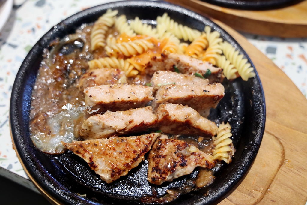 亞東醫院站 | 我家牛排板橋遠科店 全台最大間 牛排加上百道料理吃到飽 訂位資訊 - ifunny 亞東醫院站 | 我家牛排板橋遠科店 全台最大間 牛排加上百道料理吃到飽 訂位資訊 - ifunny