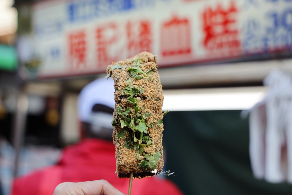 南機場夜市美食│陳記豬血糕 近一甲子的古早味小吃 特製甜辣醬 灑滿花生粉香菜 - ifunny 南機場夜市美食│陳記豬血糕 近一甲子的古早味小吃 特製甜辣醬 灑滿花生粉香菜 - ifunny