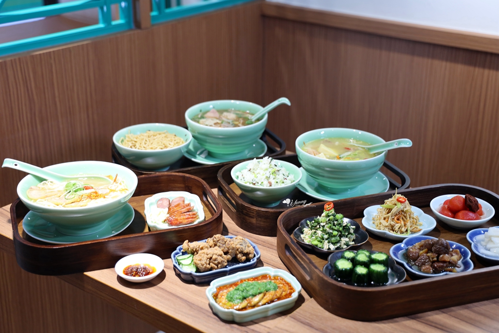 忠青商行新品牌 青嬌膠原麵館 6小時燉煮雞湯 黃金燉雞湯、芋頭排骨湯 還有超水準的小菜 - ifunny 忠青商行新品牌 青嬌膠原麵館 6小時燉煮雞湯 黃金燉雞湯、芋頭排骨湯 還有超水準的小菜 - ifunny