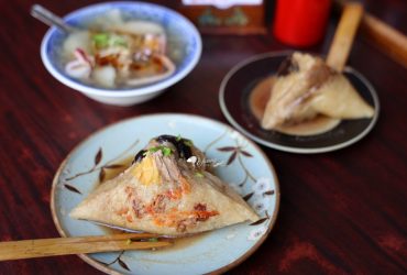 台南美食 | 再發號百年肉粽 超過150年歷史 連續三年米其林推薦 奢華鮑魚巨無霸大肉粽