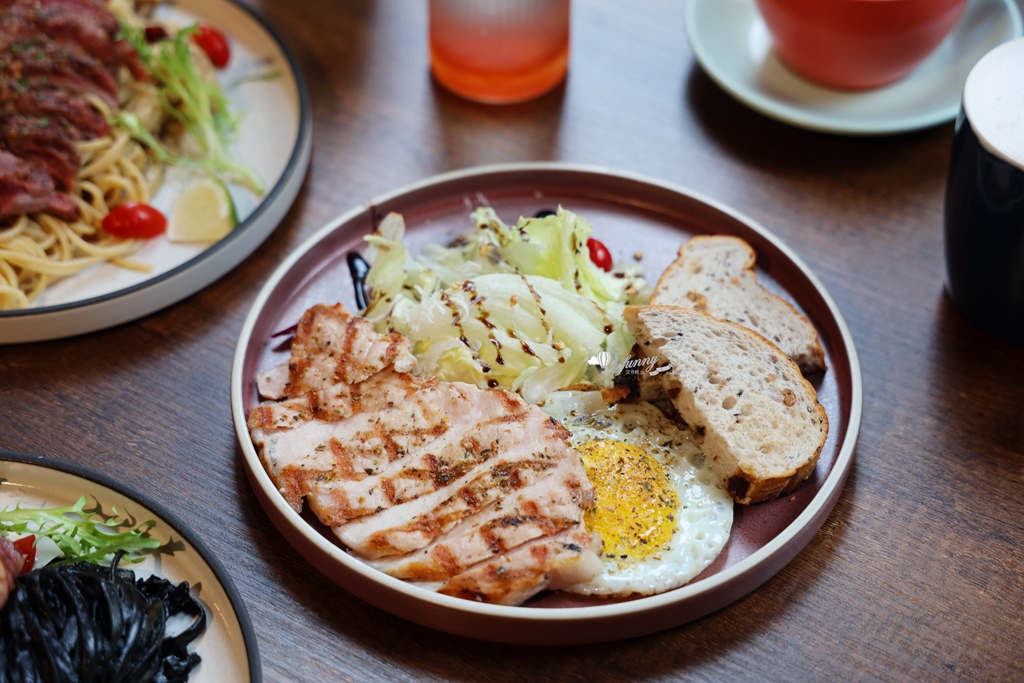 泰山美食 | Grey Easě Flavor 葛雷早午餐&義式餐館 一開幕就爆紅 不限時早午餐 - ifunny