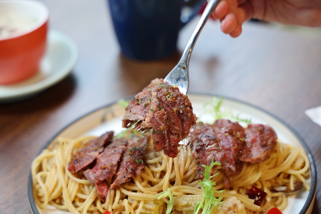 泰山美食 | Grey Easě Flavor 葛雷早午餐&義式餐館 一開幕就爆紅 不限時早午餐 - ifunny