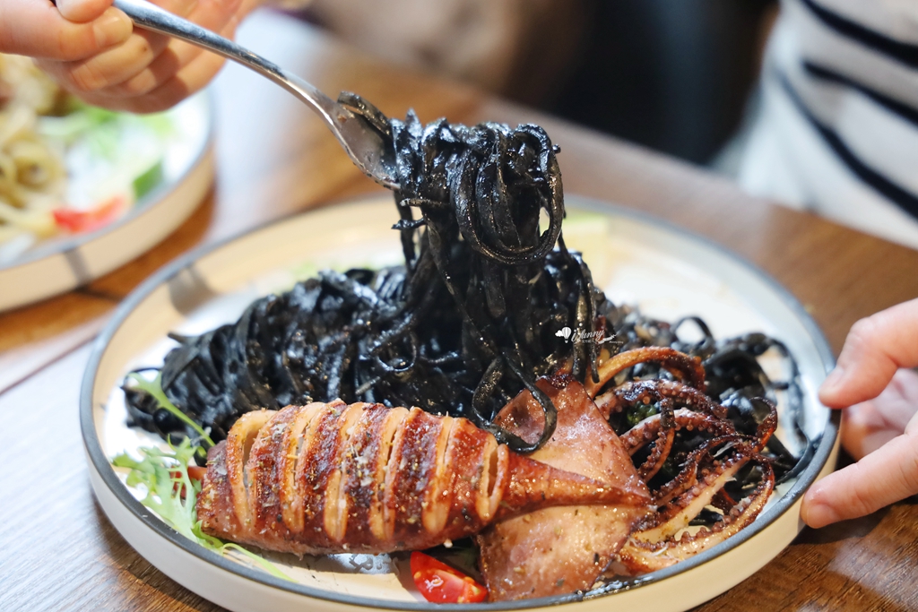 泰山美食 | Grey Easě Flavor 葛雷早午餐&義式餐館 一開幕就爆紅 不限時早午餐 - ifunny