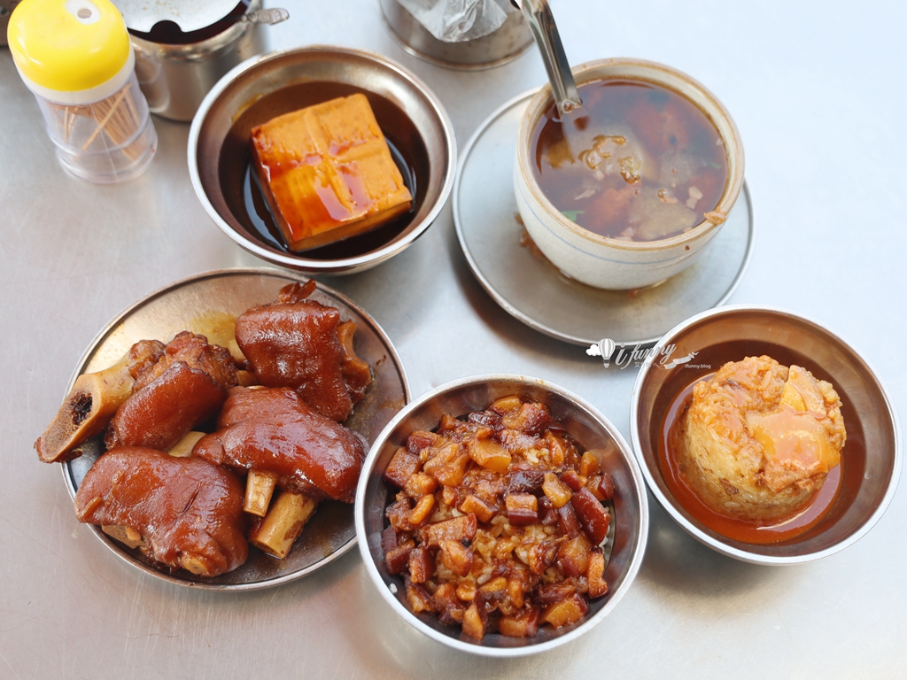 南機場美食 | 曉迪筒仔米糕 夜市銅板美食 推薦滷肉飯及豬腳 再搭美味排骨酥湯 - ifunny 南機場美食 | 曉迪筒仔米糕 夜市銅板美食 推薦滷肉飯及豬腳 再搭美味排骨酥湯 - ifunny