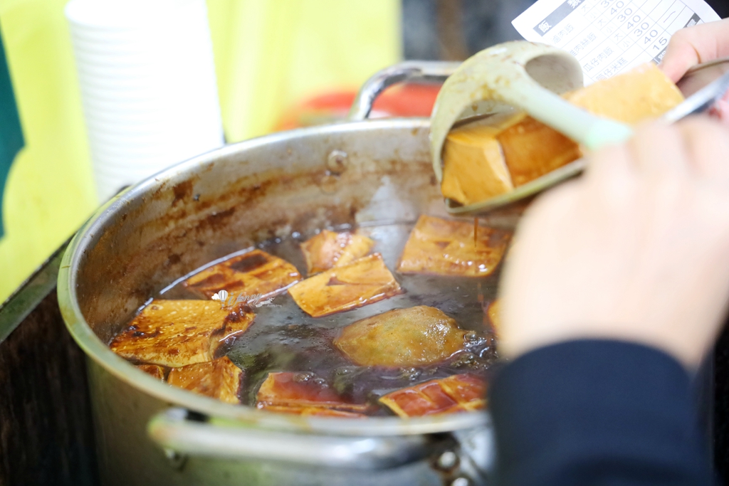 南機場美食 | 曉迪筒仔米糕 夜市銅板美食 推薦滷肉飯及豬腳 再搭美味排骨酥湯 - ifunny 南機場美食 | 曉迪筒仔米糕 夜市銅板美食 推薦滷肉飯及豬腳 再搭美味排骨酥湯 - ifunny