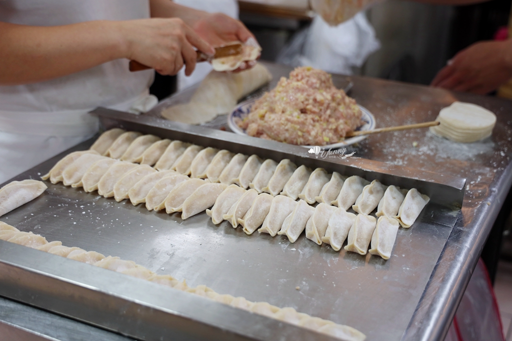 忠孝復興站 | 頂好紫琳蒸餃館 人氣排隊美食 夏天必喝綠豆粥 google超過6000則評論 有4.2高分 - ifunny 忠孝復興站 | 頂好紫琳蒸餃館 人氣排隊美食 夏天必喝綠豆粥 google超過6000則評論 有4.2高分 - ifunny