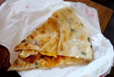 三重國小站 | 陳記蔥油餅 現撖現做蔥油餅加蛋才25元 CP值超高