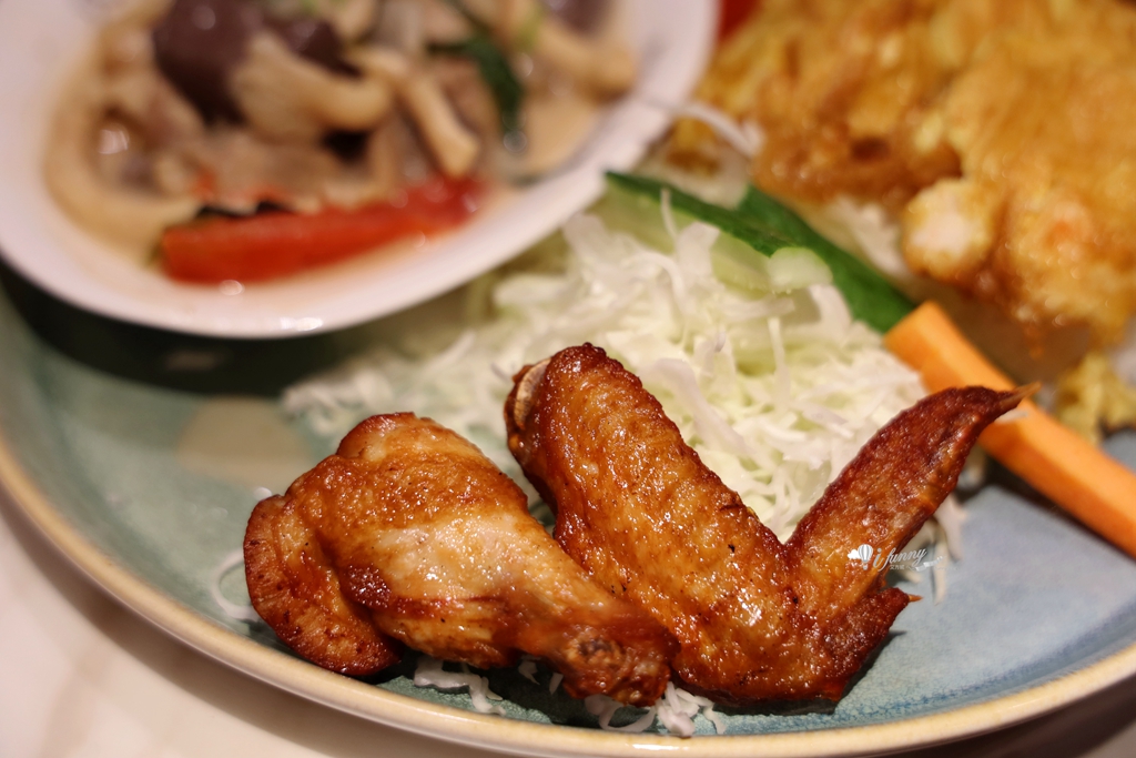 松江南京站 | 雞泰炒(Kanokwan 老麵攤隱藏版料理) 採用氣冷雞 推薦雙拼 椰漿雞 蝦末烘蛋 泰式海鮮炒河粉 - ifunny 松江南京站 | 雞泰炒(Kanokwan 老麵攤隱藏版料理) 採用氣冷雞 推薦雙拼 椰漿雞 蝦末烘蛋 泰式海鮮炒河粉 - ifunny