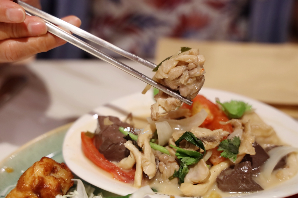 松江南京站 | 雞泰炒(Kanokwan 老麵攤隱藏版料理) 採用氣冷雞 推薦雙拼 椰漿雞 蝦末烘蛋 泰式海鮮炒河粉 - ifunny 松江南京站 | 雞泰炒(Kanokwan 老麵攤隱藏版料理) 採用氣冷雞 推薦雙拼 椰漿雞 蝦末烘蛋 泰式海鮮炒河粉 - ifunny