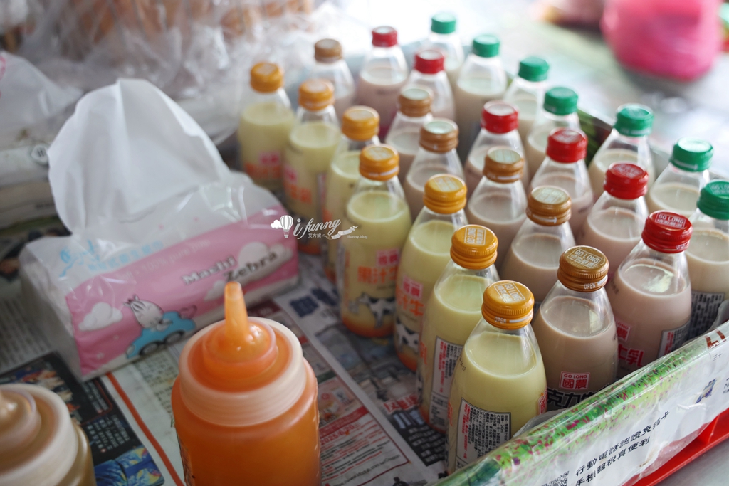 三重國小站 | 仁愛豆漿店、鐵夾蛋餅 一早五點半營業到晚上六點半的豆漿店 - ifunny