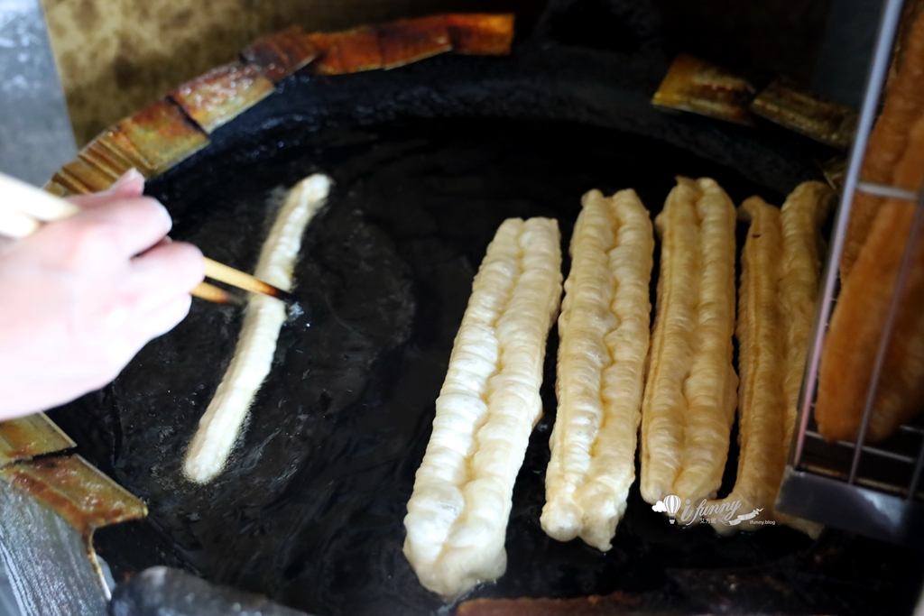 龍山寺站 | 西園橋下燒餅油條 70多年的萬華燒餅 - ifunny 龍山寺站 | 西園橋下燒餅油條 70多年的萬華燒餅 - ifunny