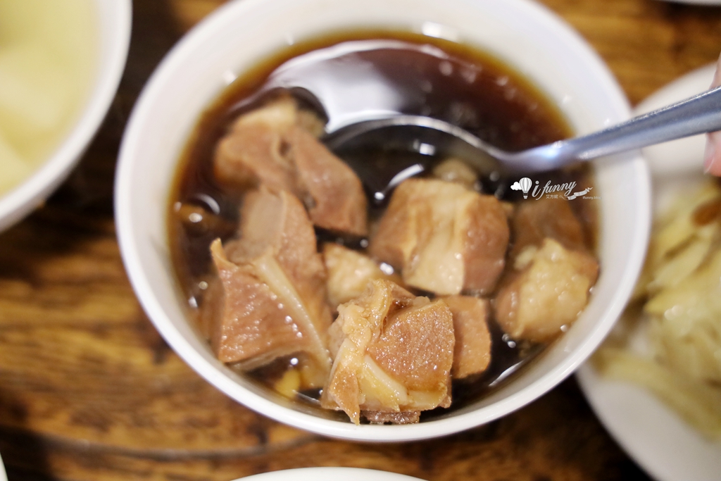 台中米其林推薦 | 富狀元豬腳 琥珀色豬腳 晶瑩透亮滷肉飯 - ifunny 台中米其林推薦 | 富狀元豬腳 琥珀色豬腳 晶瑩透亮滷肉飯 - ifunny