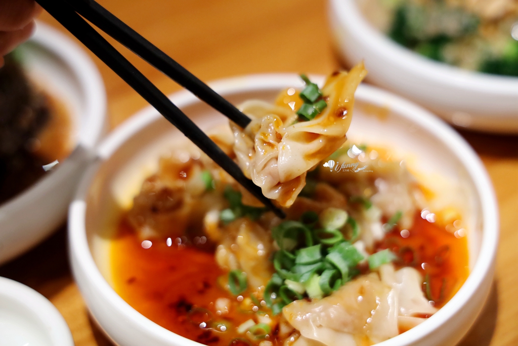 台中西區美食 | 發愣吃VARMT  勤美店 米其林推薦的椒麻乾麵 6000多則評論達4.8分好評 - ifunny