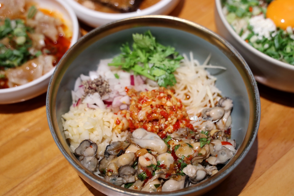 台中西區美食 | 發愣吃VARMT  勤美店 米其林推薦的椒麻乾麵 6000多則評論達4.8分好評 - ifunny