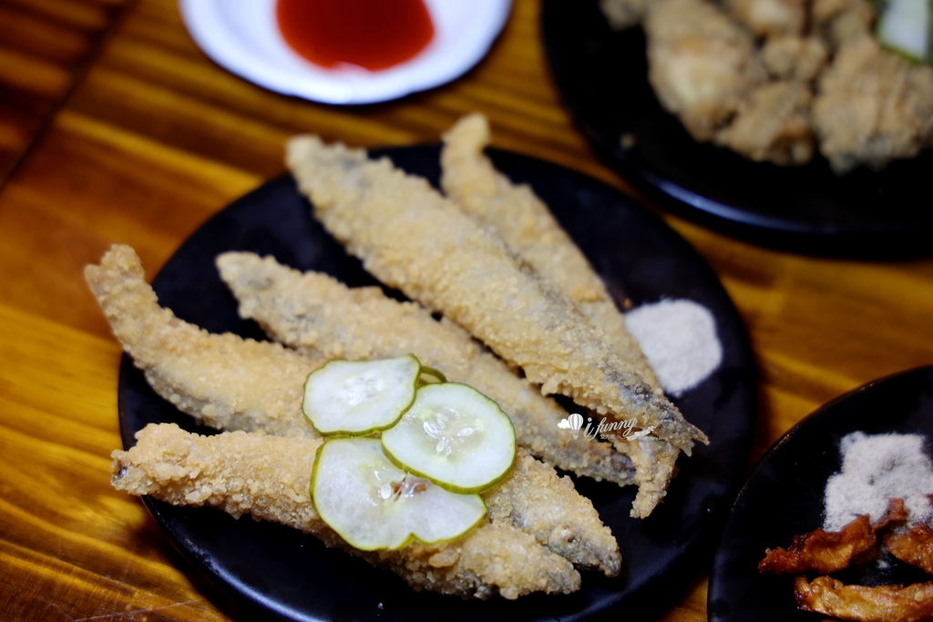 林口三井美食 | 老伙計 黑金滷肉飯.鹹粥.米粉湯 搭配多元小菜炸物超滿足 - ifunny