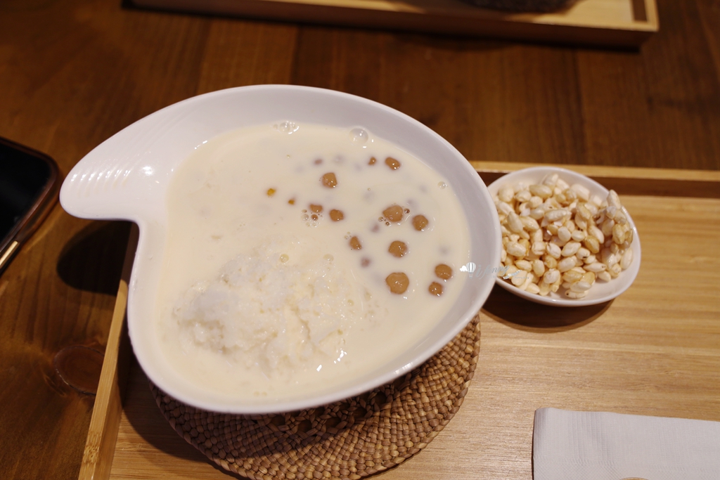大稻埕美食 | 導演的豆花店 手作地瓜粉圓/芋頭粉圓/山梔子粉粿 - ifunny