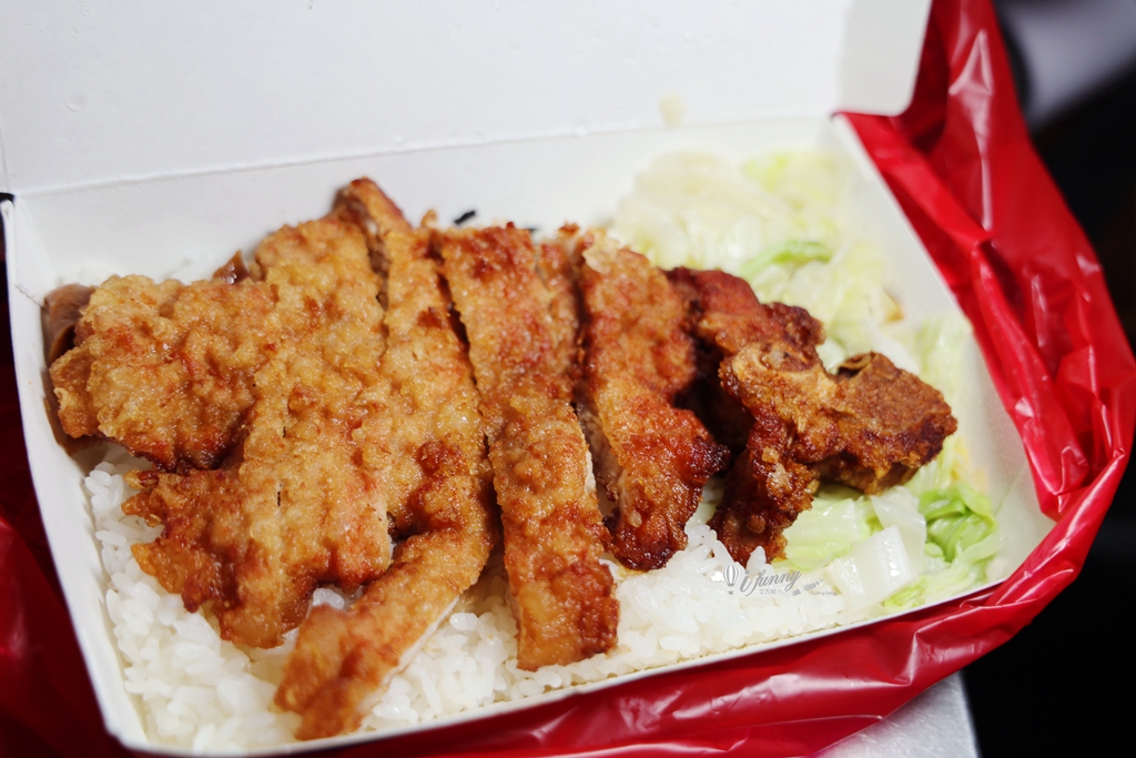 台中美食 | 范記金之園草袋飯 連續六年米其林必比登美食 4000多則評論4.1星好評