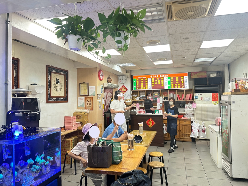 善導寺站 | 青島排骨便當 排骨香酥厚實 獅子頭軟嫰入味 必加辣蘿蔔 - ifunny 善導寺站 | 青島排骨便當 排骨香酥厚實 獅子頭軟嫰入味 必加辣蘿蔔 - ifunny