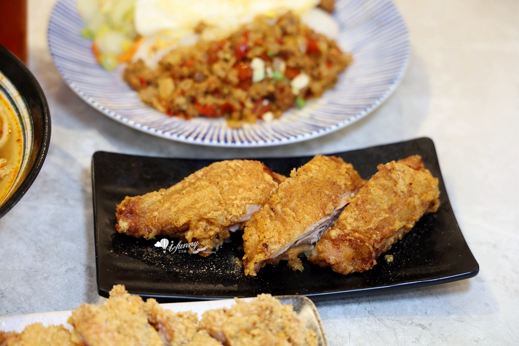 林口三井美食 | 品嚐悅 精緻便當 比臉大雞排 麻辣湯麵超過癮 - ifunny 林口三井美食 | 品嚐悅 精緻便當 比臉大雞排 麻辣湯麵超過癮 - ifunny