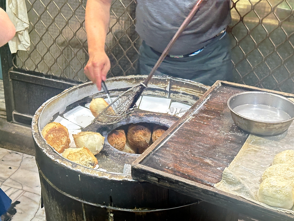 龍山寺站 | 武林萌主福州元祖胡椒餅 隱身在小巷中的排隊美食 - ifunny 龍山寺站 | 武林萌主福州元祖胡椒餅 隱身在小巷中的排隊美食 - ifunny