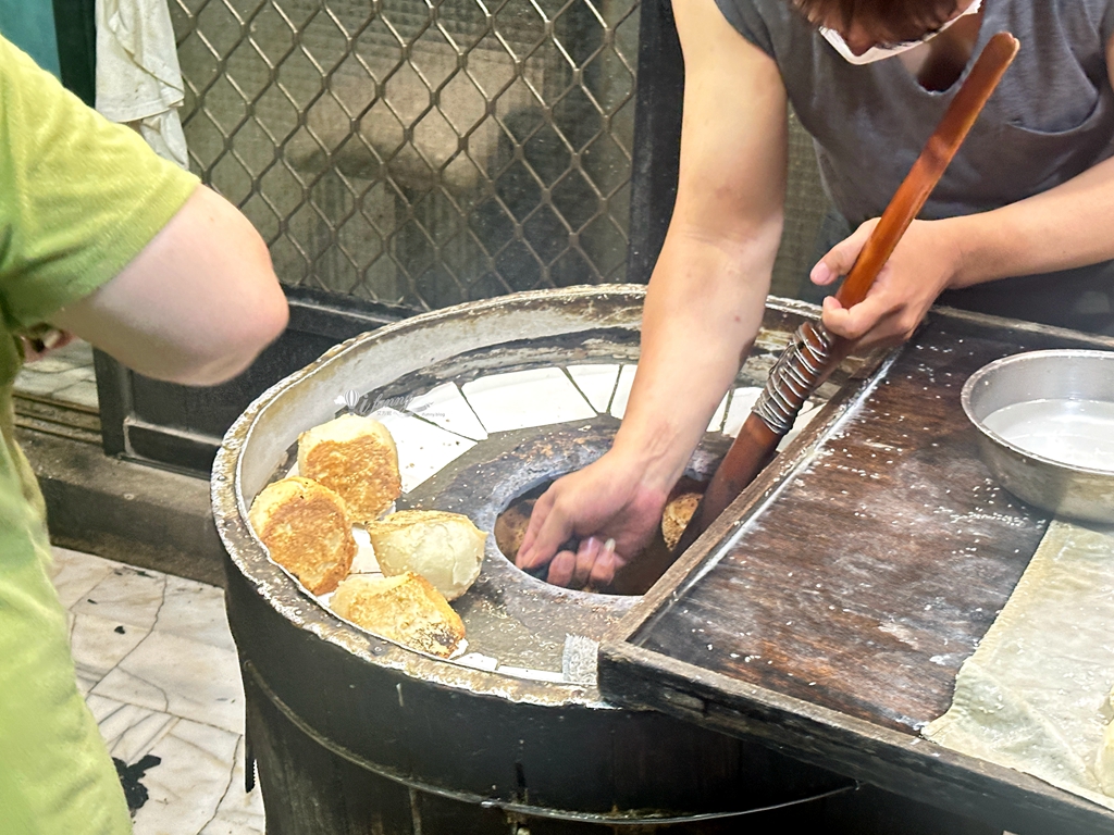 龍山寺站 | 武林萌主福州元祖胡椒餅 隱身在小巷中的排隊美食 - ifunny 龍山寺站 | 武林萌主福州元祖胡椒餅 隱身在小巷中的排隊美食 - ifunny