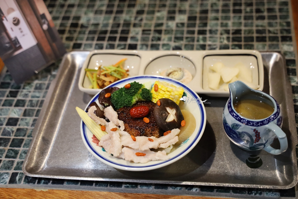 南投日月潭 | 日日TÊ茶室 預約制復古風茶室餐廳 美味定食 深夜酒吧 - ifunny 南投日月潭 | 日日TÊ茶室 預約制復古風茶室餐廳 美味定食 深夜酒吧 - ifunny