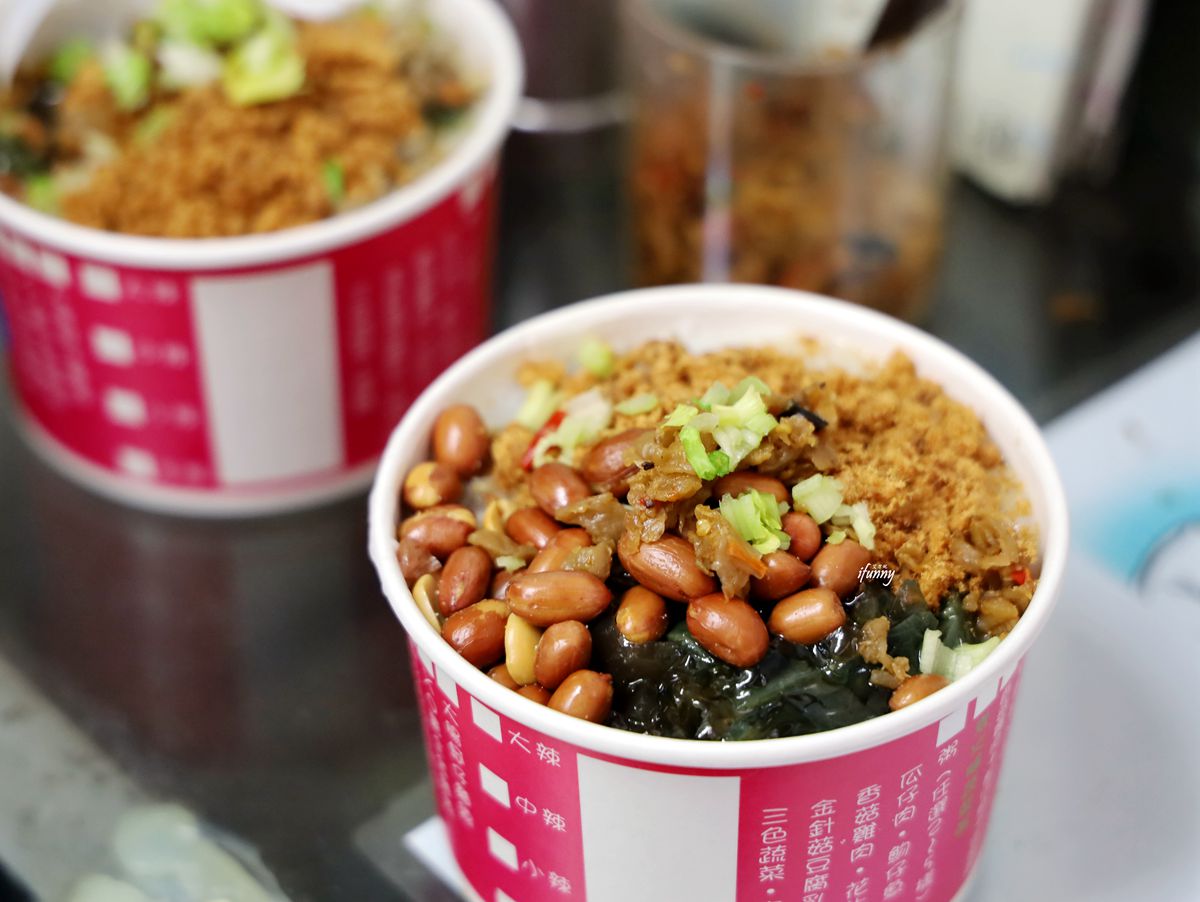 雙連站 | 小洪麵線-鴉片粥 魔法鴉片粥 XO醬麵線 馬偕醫院美食