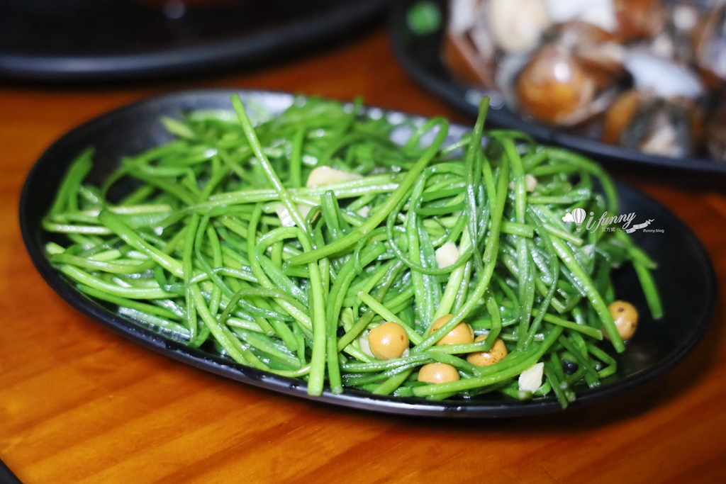 文山區美食 | 雞老闆桶仔雞 萬隆店 吃烤雞串燒還能唱歌 慶生聚餐推薦 - ifunny