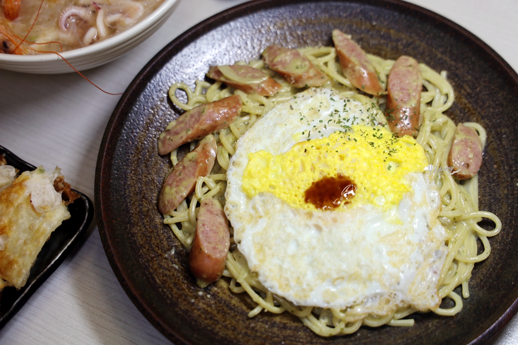 林口美食 | 拿靠早午餐達雄仁愛店 推薦必吃脆皮蛋餅 一大早就能吃到透抽米粉 - ifunny