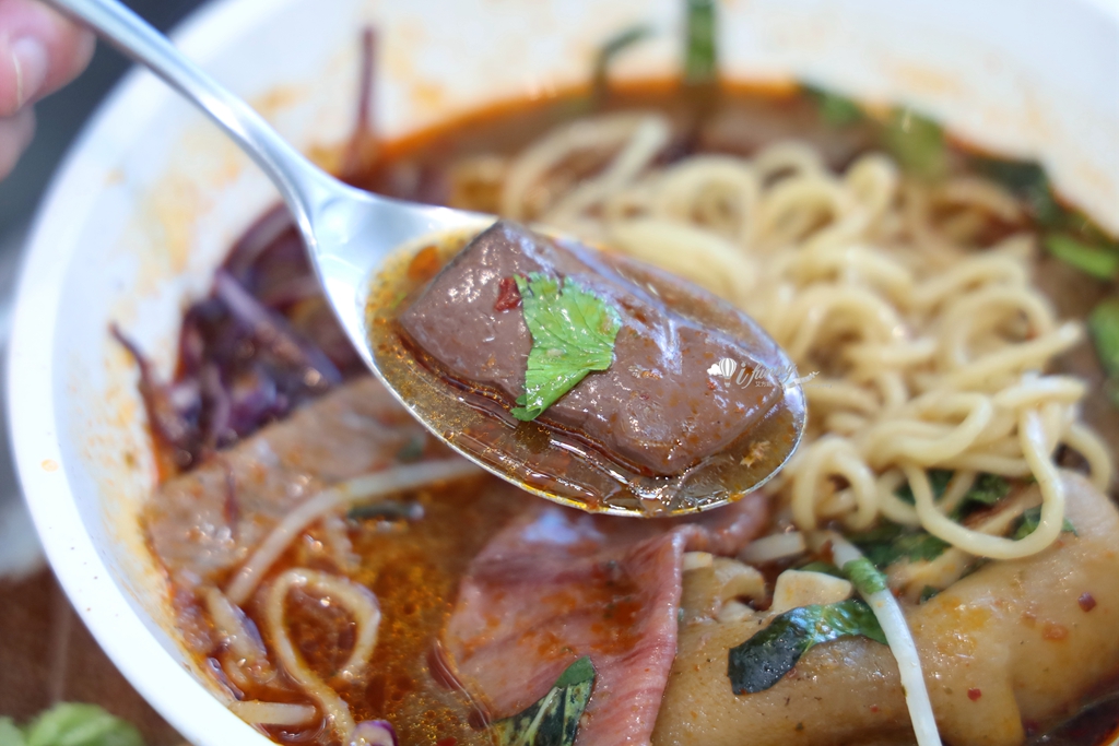劍南路站 | 春大直 主廚市場  LITTLE LAM NOODLE BAR 順化香辣牛肉麵︱2025年500碗推薦 - ifunny