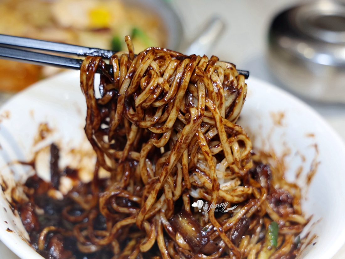 板橋美食 | GOOD BOB韓食 韓式烤肉/釜山豬肉湯飯/馬鈴薯排骨湯/部隊鍋/炒碼麵 - ifunny
