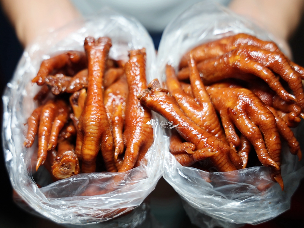 龜山美食│陸光眷村老滷 眷村美食的傳承 雞腳14隻100元/每天熱賣超過5000隻 - ifunny